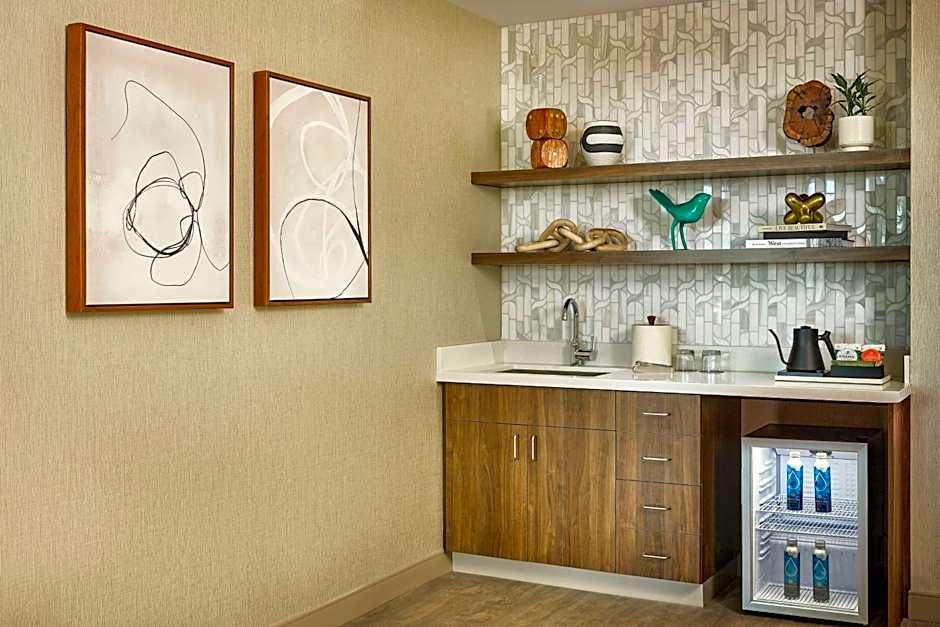 Lively Hotel On Oak Oklahoma City, Tapestry By Hilton