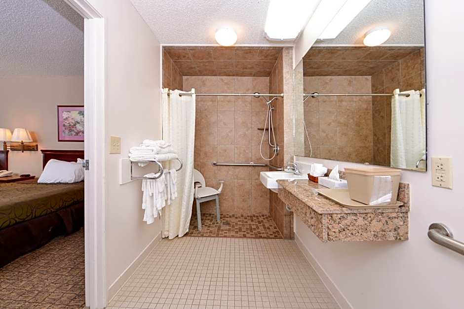 Briarwood Inn Of Geneva