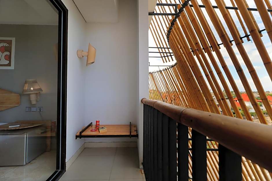 Koa D Surfer Hotel