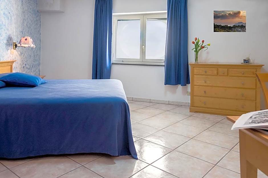Photo 1 sur 4 de Double Room