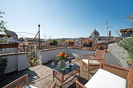 Residenza Conte di Cavour & Rooftop - dBe Hotels