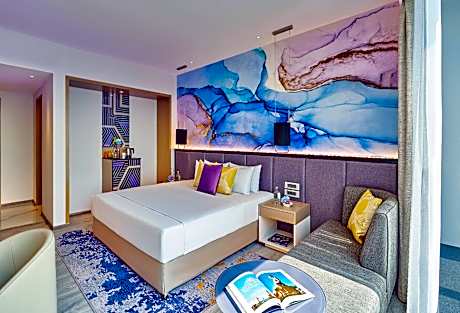 Premium Room King Bed