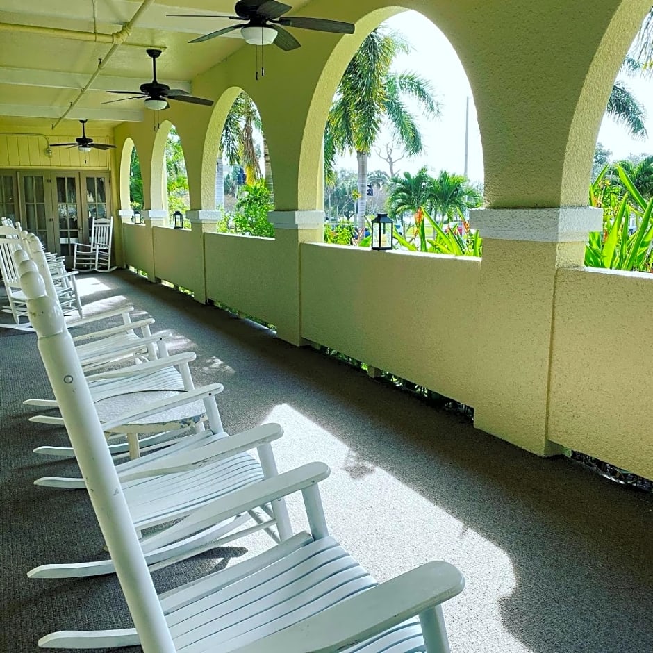 Crystal Bay Historic Hotel