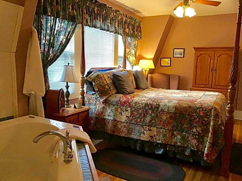 Brookview Manor Inn