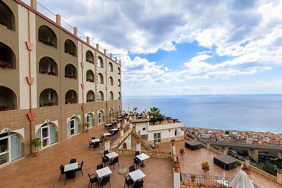 Hotel Olimpo le Terrazze