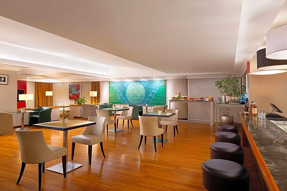 Courtyard by Marriott Rome Central Park