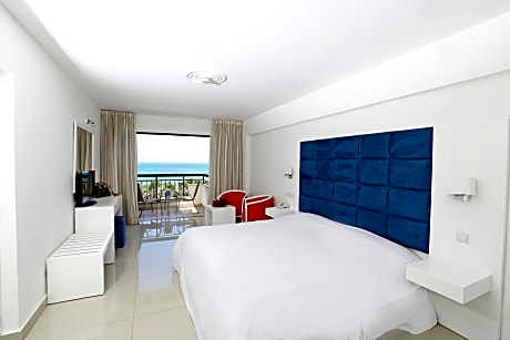 Suite with Sea Front View