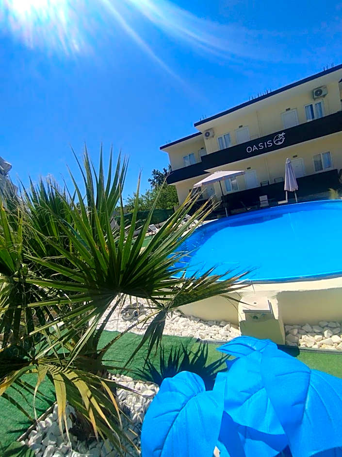 Oasis luxury apartments