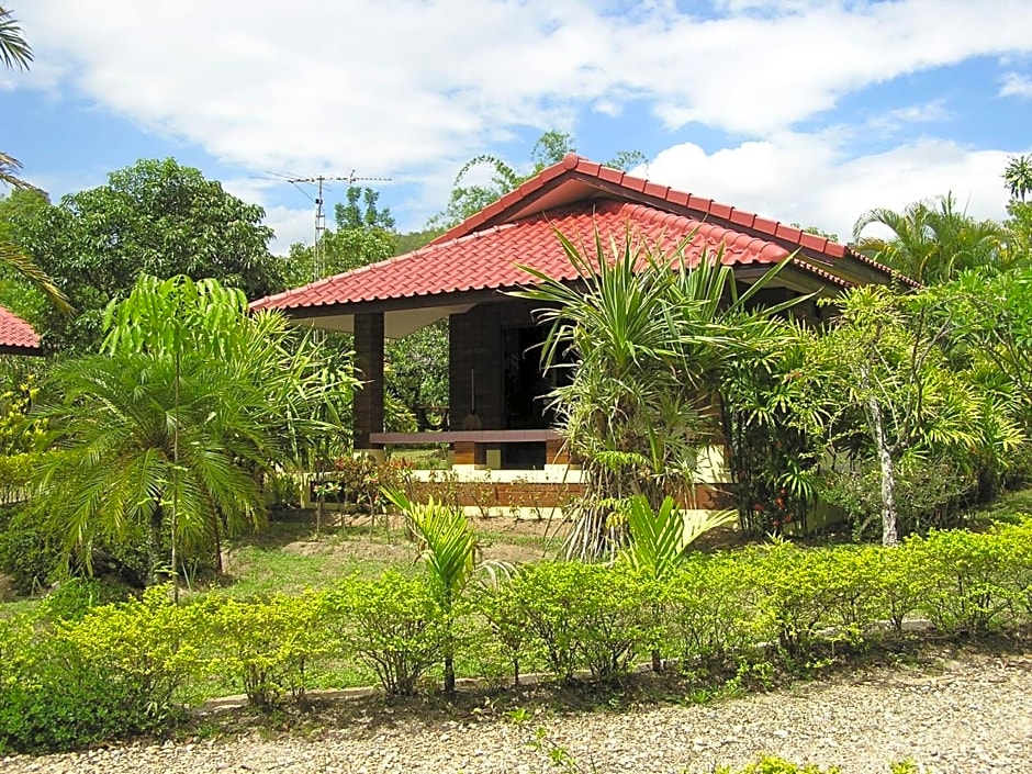 Khoom Kam Kaew