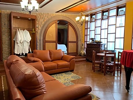 Suite with Spa Access
