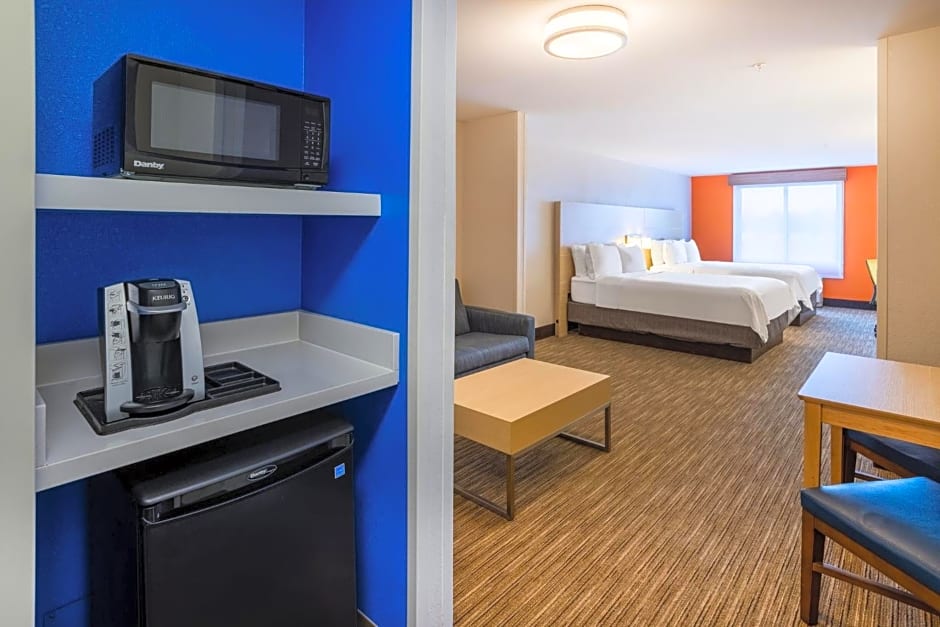 Holiday Inn Express Hotel & Suites Salisbury - Delmar By IHG