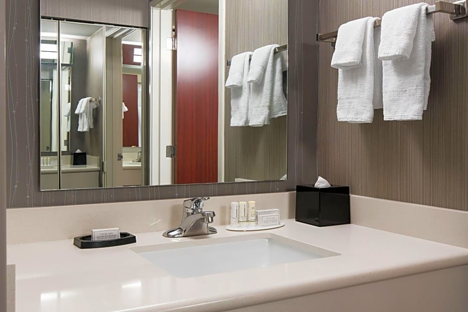 Courtyard by Marriott Seattle Federal Way