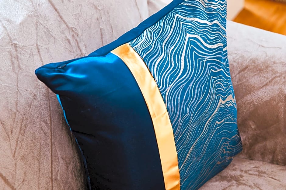 Deluxe City Centre Apt Balcony View Free Parking