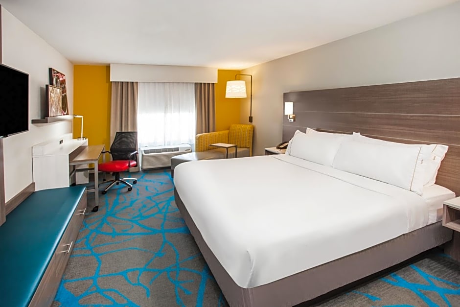 Holiday Inn Express & Suites Litchfield By IHG