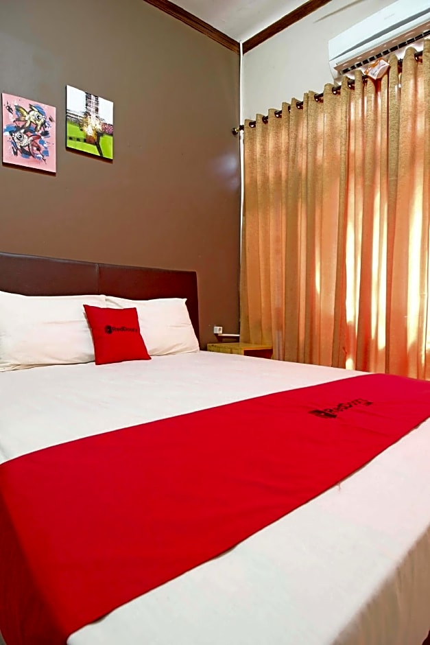 RedDoorz near Pojok Beteng Prawirotaman