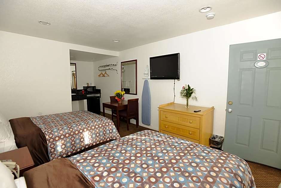 Photo 1 of 4 of 2 Double Beds