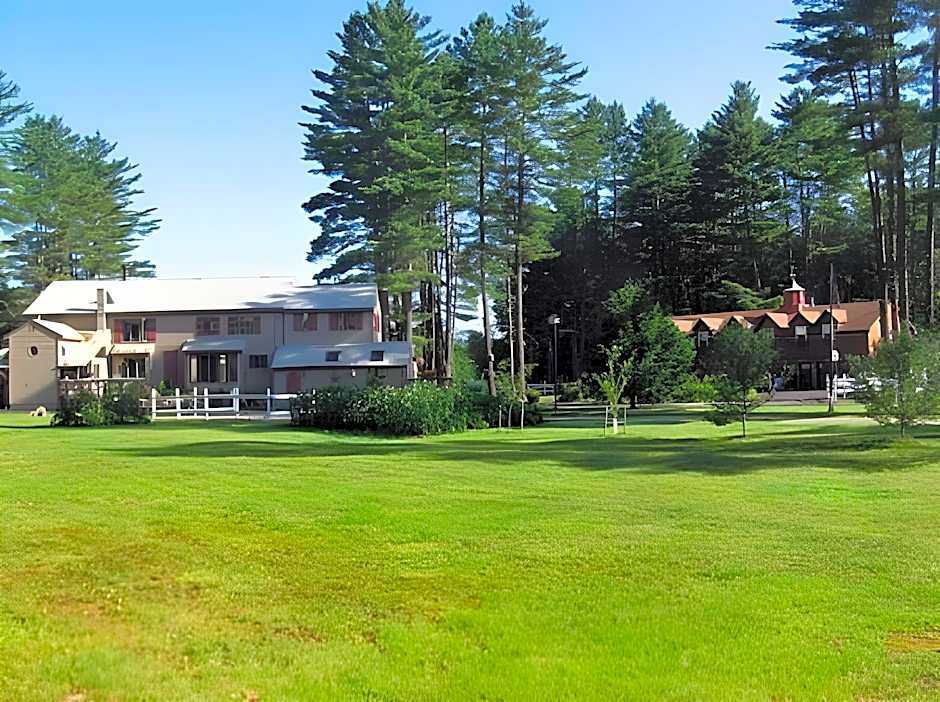 Old Saco Inn