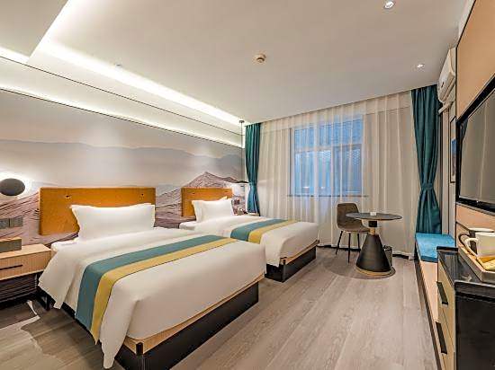 New Century Meitu Hotel (Ningbo Tianyi Square, Gulou Metro Station)