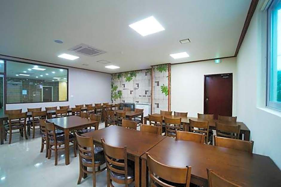 Seongsan Aqua Beach Hotel