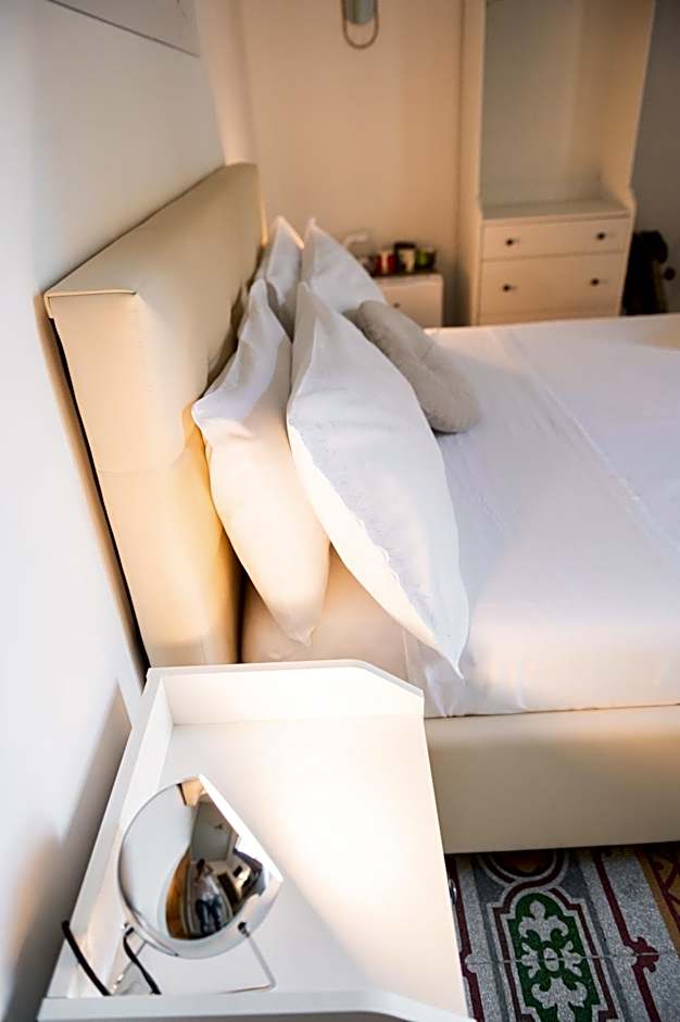 AUSA suites
