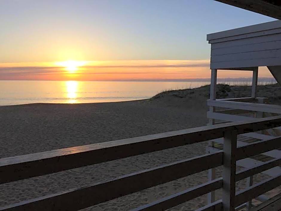 Outer Banks Motor Lodge