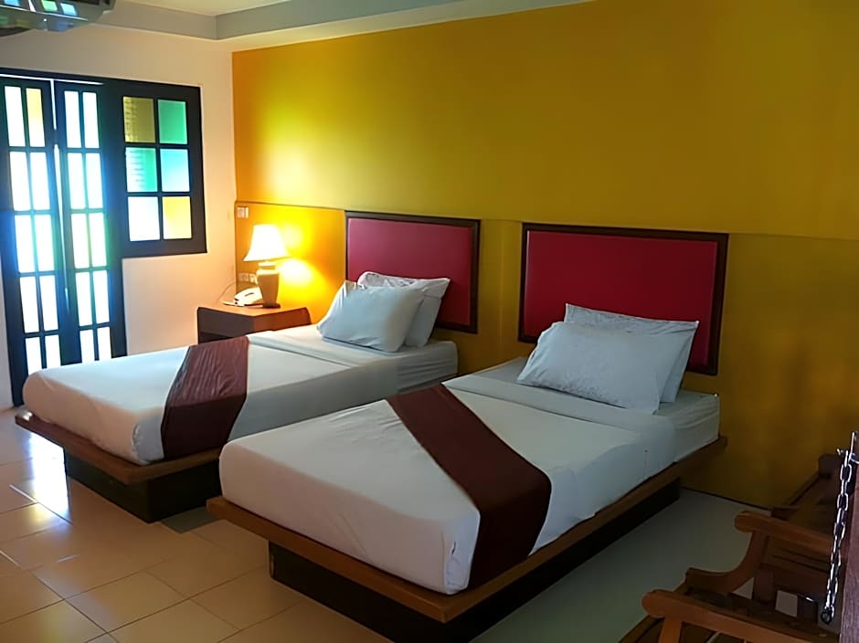 Bangkok Travel Suites Hotel