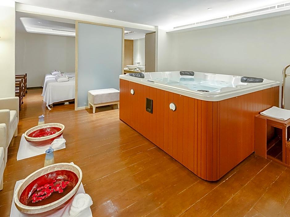 Novotel Manila Araneta Center