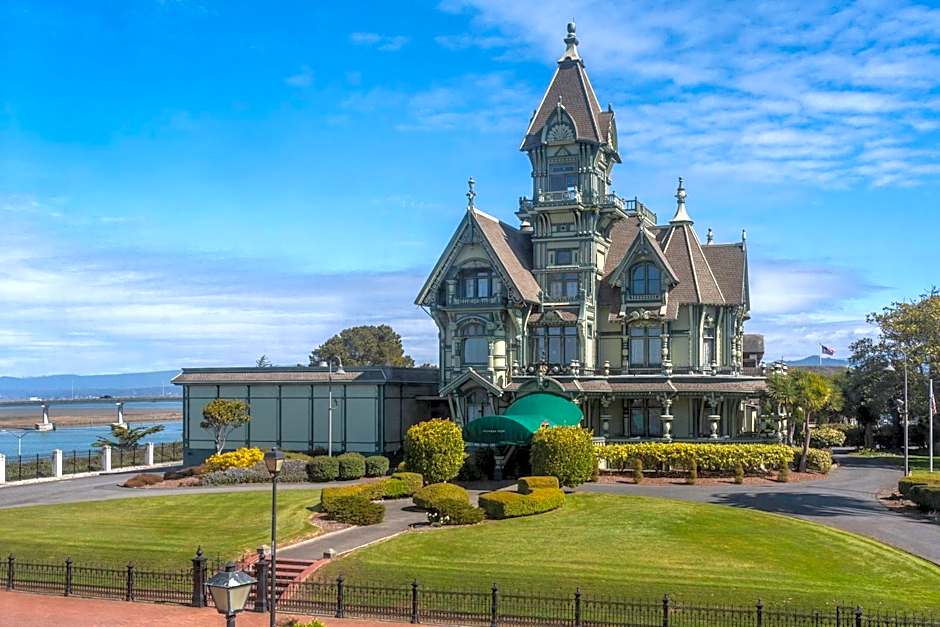 Pinc Lady Mansion