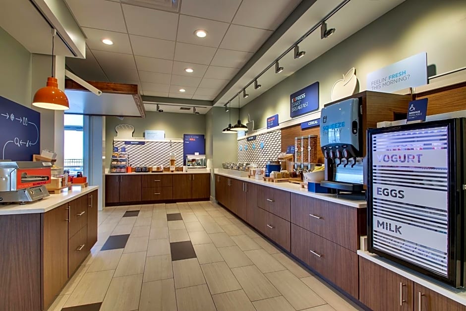 Holiday Inn Express & suites Findlay North By IHG