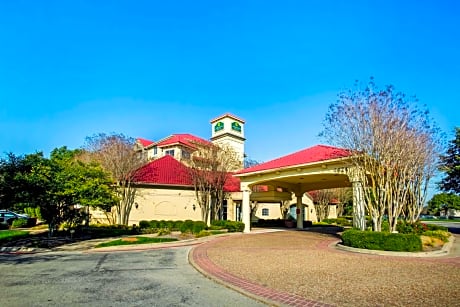 La Quinta by Wyndham Austin Southwest