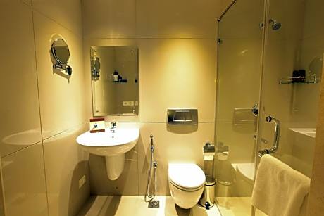 Superior Pool View Room