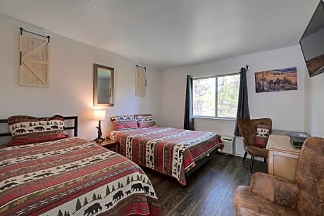 Deluxe Double or Twin Room with Mountain View