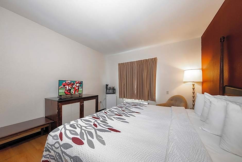 Red Roof Inn & Suites Biloxi - Ocean Springs