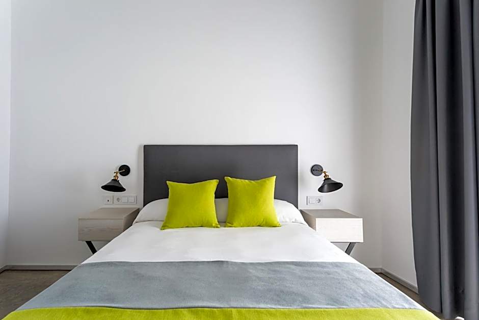 La Puerta de Palacio - Adults Only