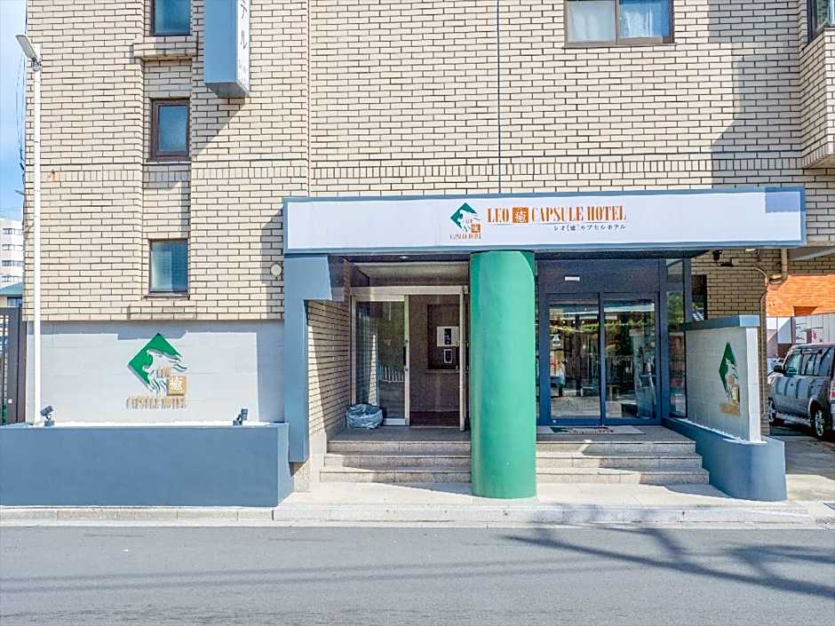 Leo Yu Capsule Hotel Nishi Funabashi