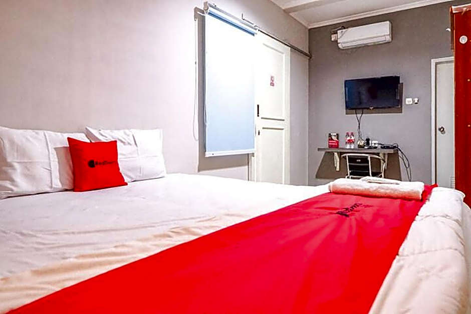 RedDoorz @ Citraland Surabaya