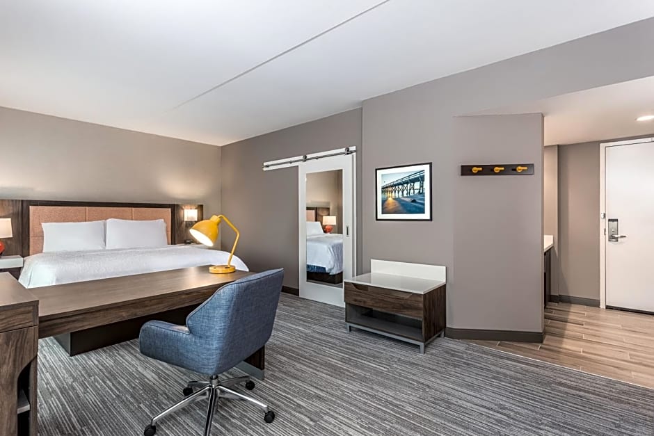 Hampton Inn & Suites Kittery