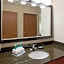 Holiday Inn Express & Suites Bloomington West