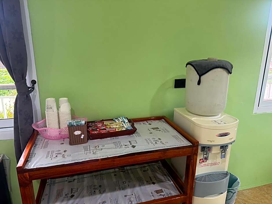 Khao Sok Jungle Hostel