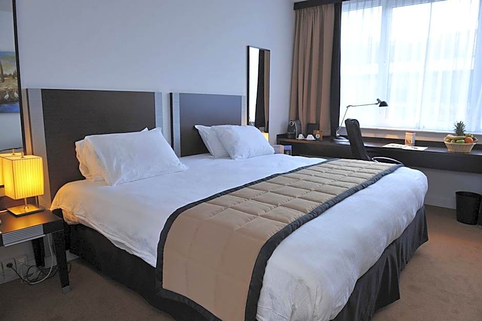 Progress Hotel