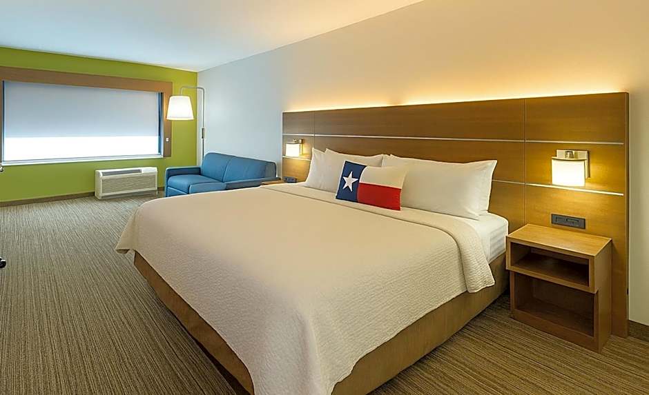 Holiday Inn Express & Suites Lindale – Tyler