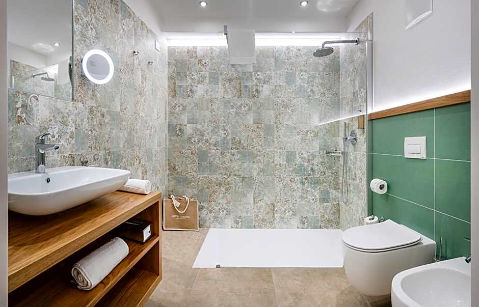 Hotel Caravel