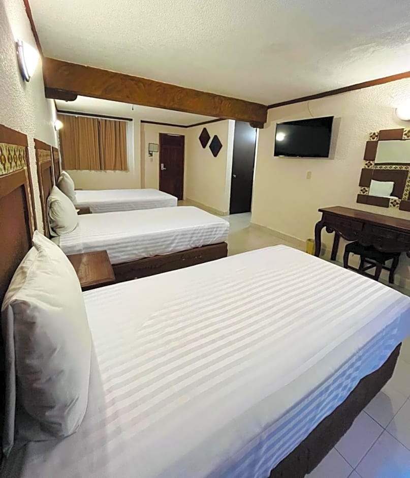 Suites Cancun Center