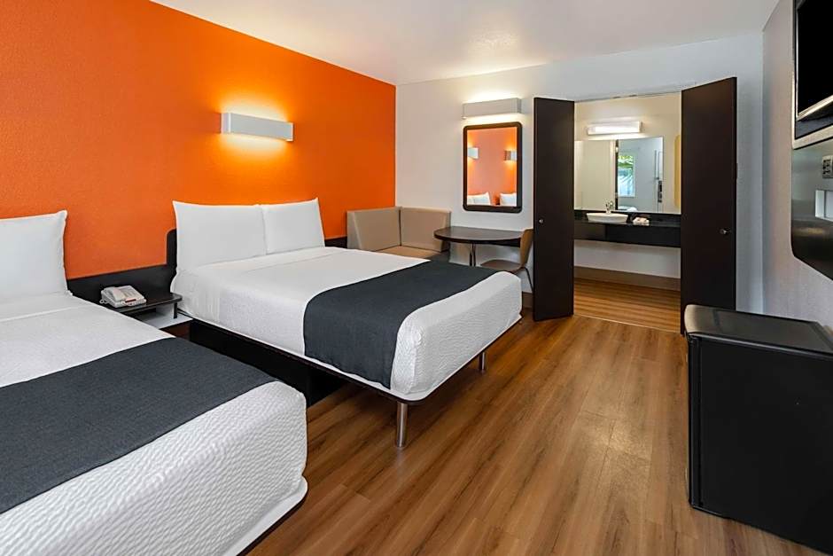 Motel 6 Santa Barbara - Carpinteria South