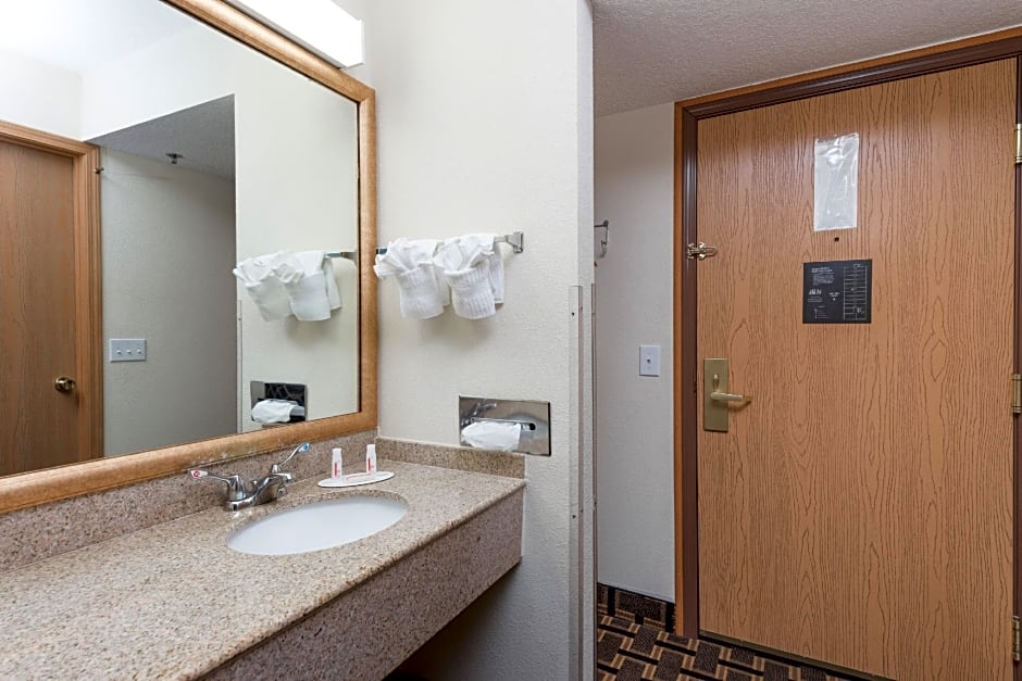 Baymont by Wyndham Osage Beach