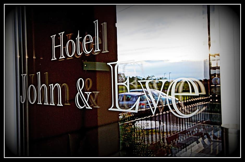 John & Eve Hotel