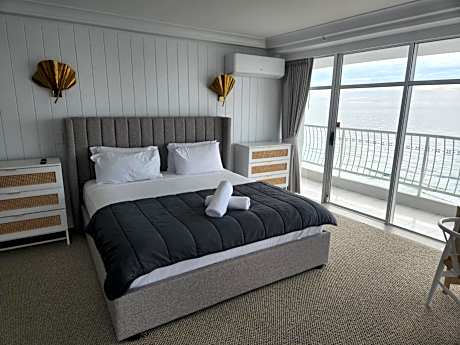 Three-Bedroom Penthouse Apartment
