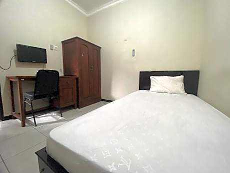 Small Single Room