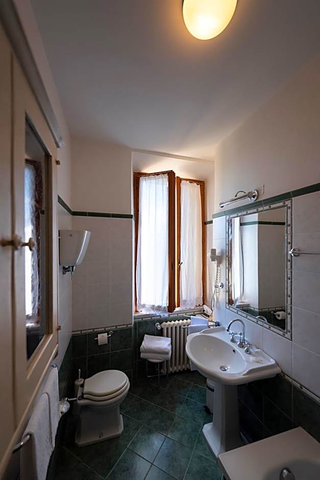 Villa Scacciapensieri Boutique Hotel