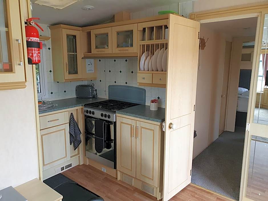 Seaview Debonair Super 6 Berth Blow Heated